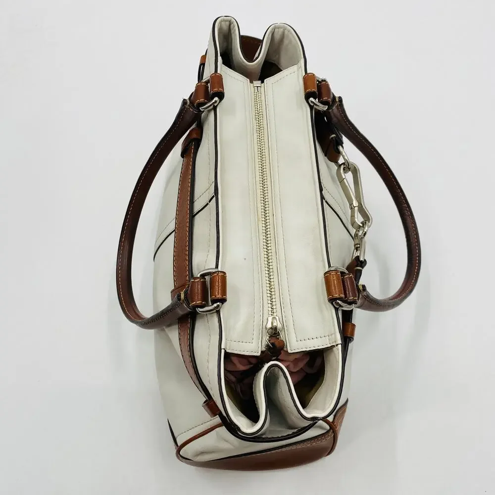 Coach white & brown leather hampton shoulder bag
